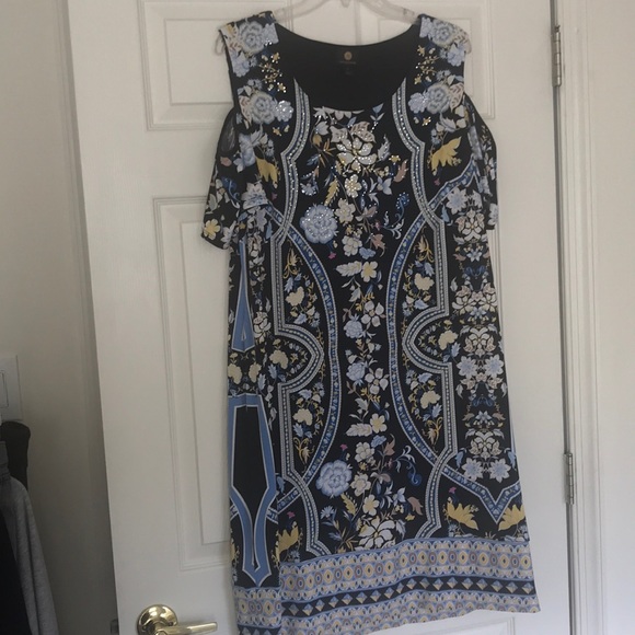 Dress - Picture 1 of 6